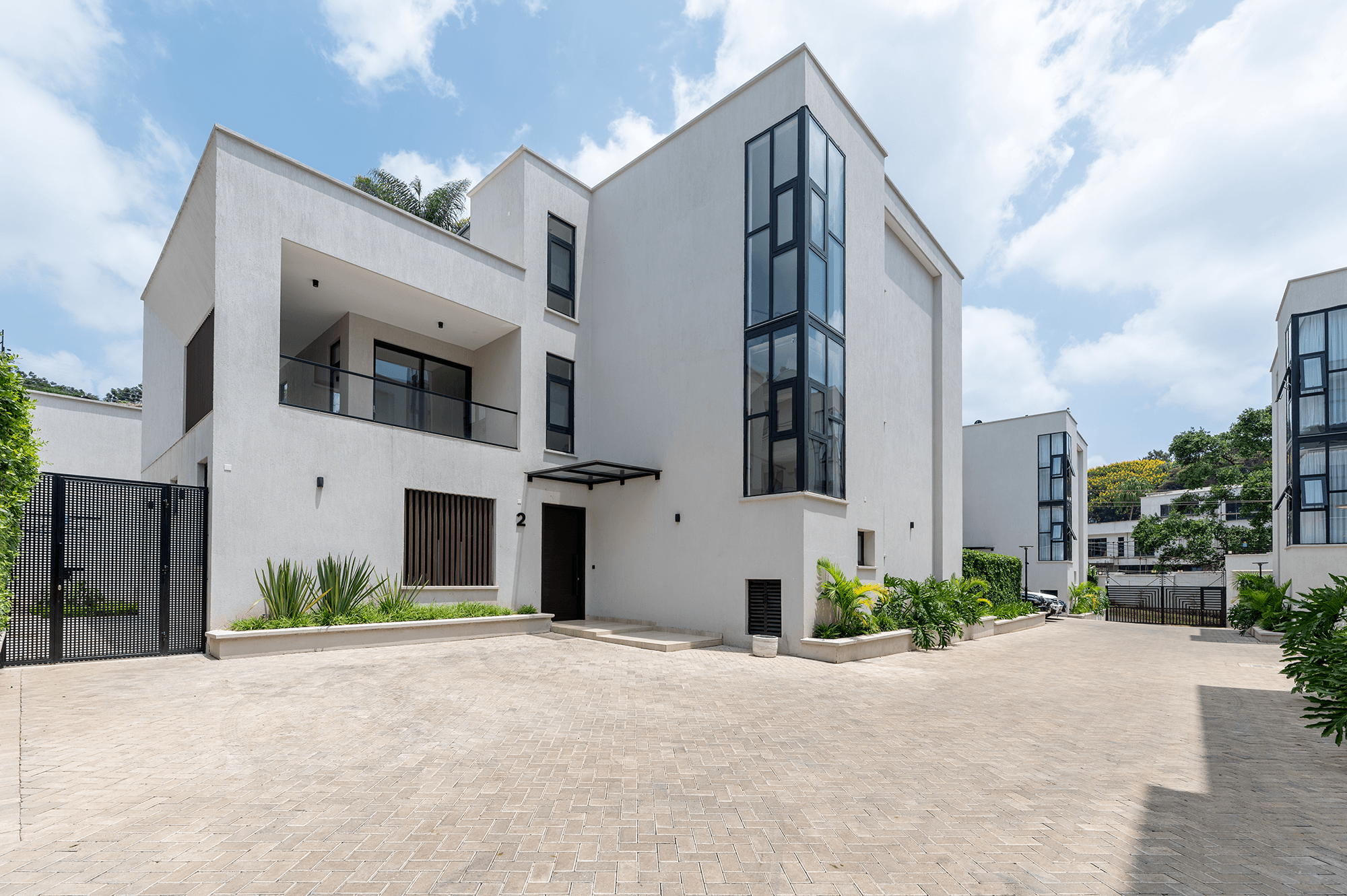 Kabarsiran, Lavington